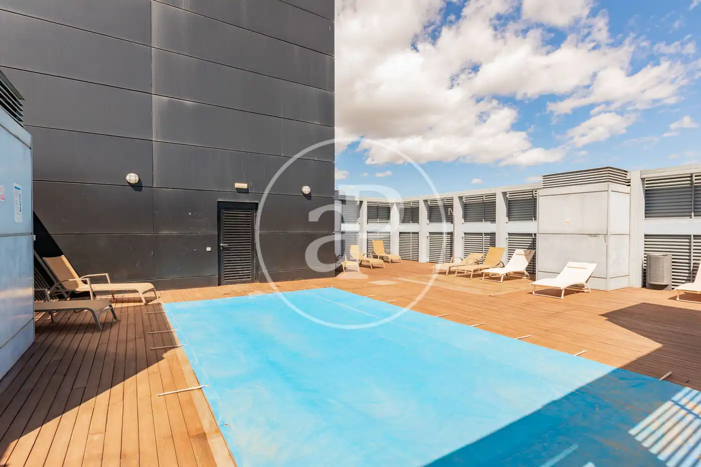 Swimming pool of Flat for sale in Madrid  with Air Conditioner, Heating and Private garden