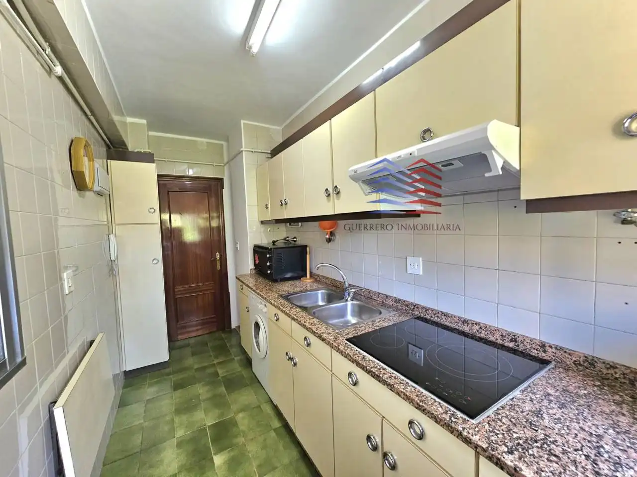Cocina de Piso de alquiler en Ourense Capital  con Calefacción y Amueblado