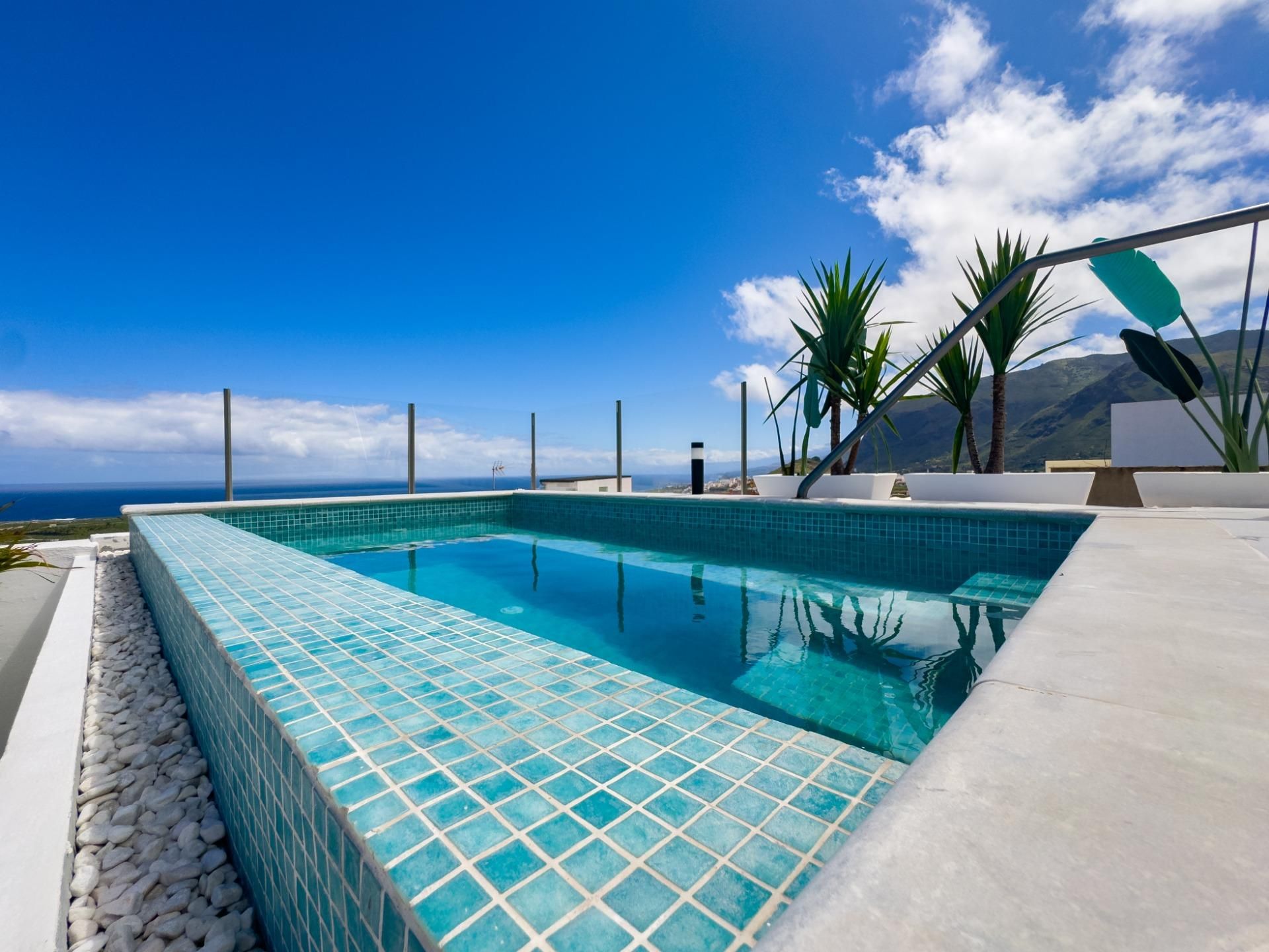 Swimming pool of House or chalet for sale in Los Silos  with Air Conditioner, Terrace and Community pool