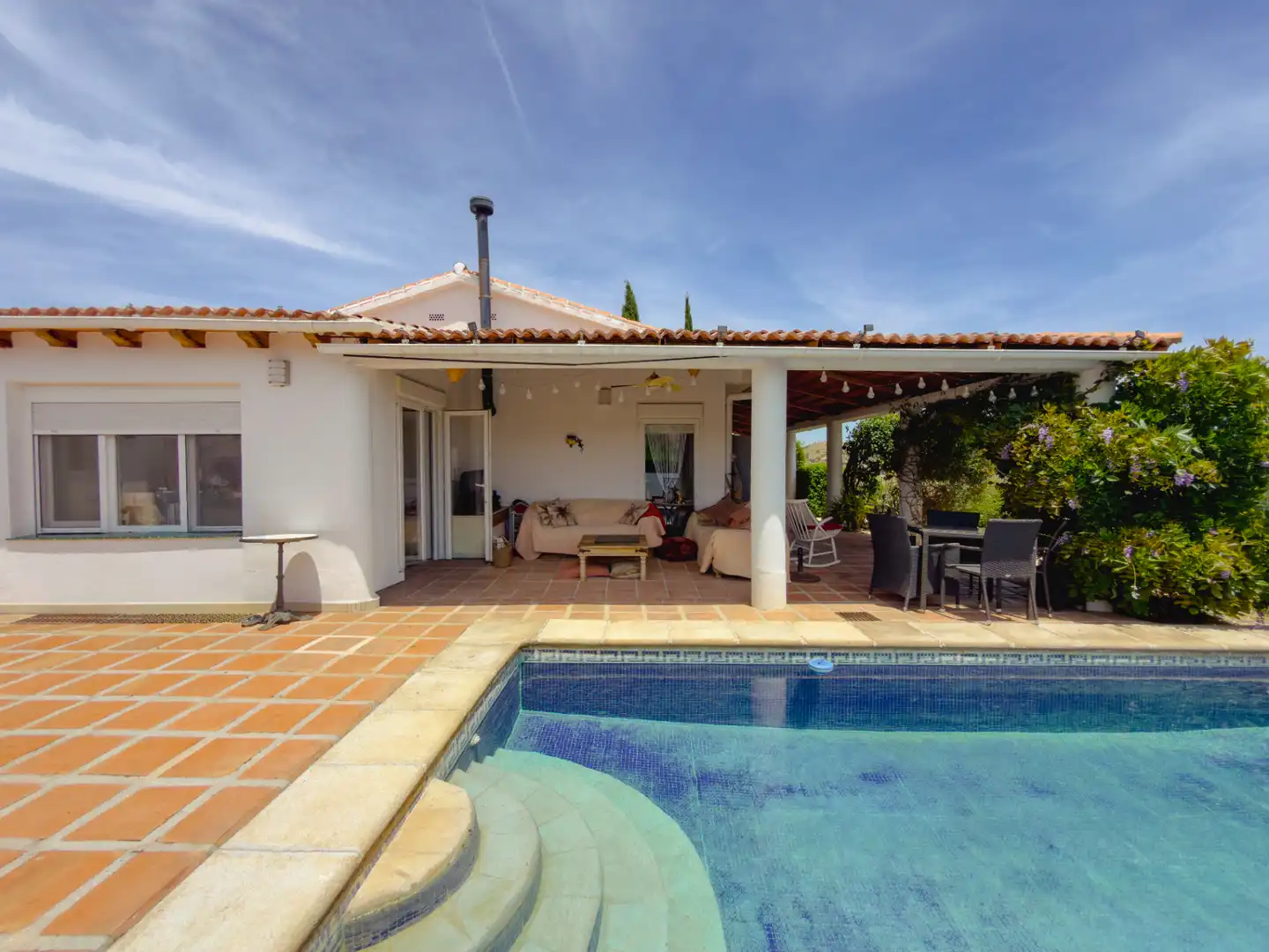 Vista exterior de Finca rústica en venta en Coín con Aire acondicionado, Trastero y Piscina