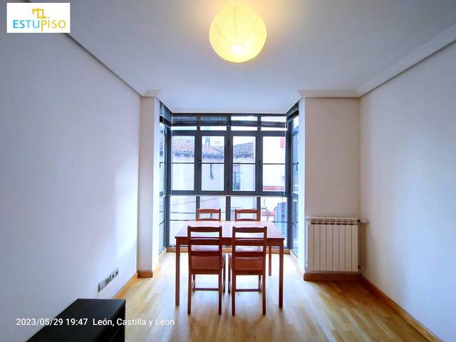 Piso en Venta en Calle PALOMA en Casco Antiguo