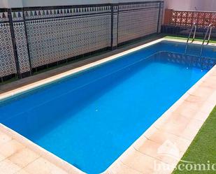 Swimming pool of House or chalet for sale in Linares  with Air Conditioner and Swimming Pool