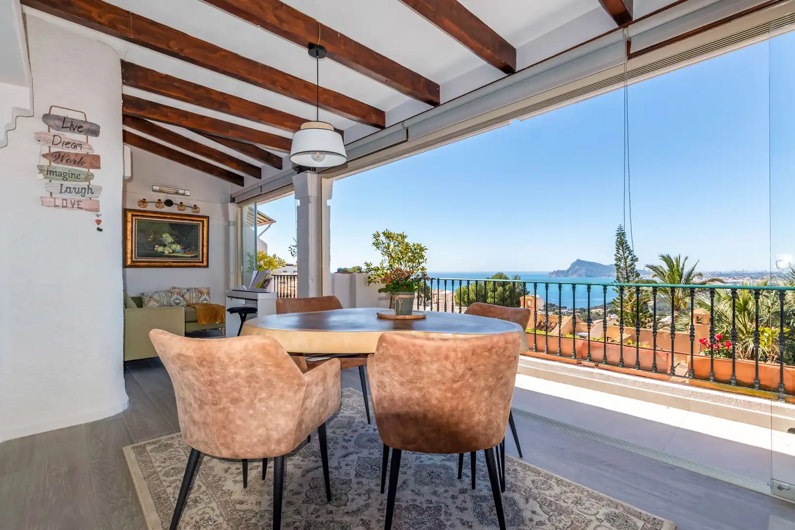 Menjador de Casa adosada en venda en Altea amb Aire condicionat, Jardí privat i Terrassa
