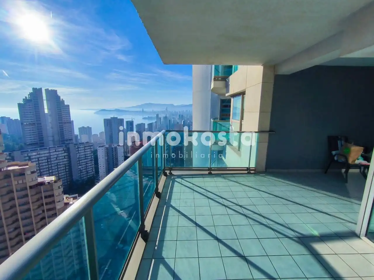 Vista exterior de Piso en venta en Benidorm con Aire acondicionado, Terraza y Piscina comunitaria