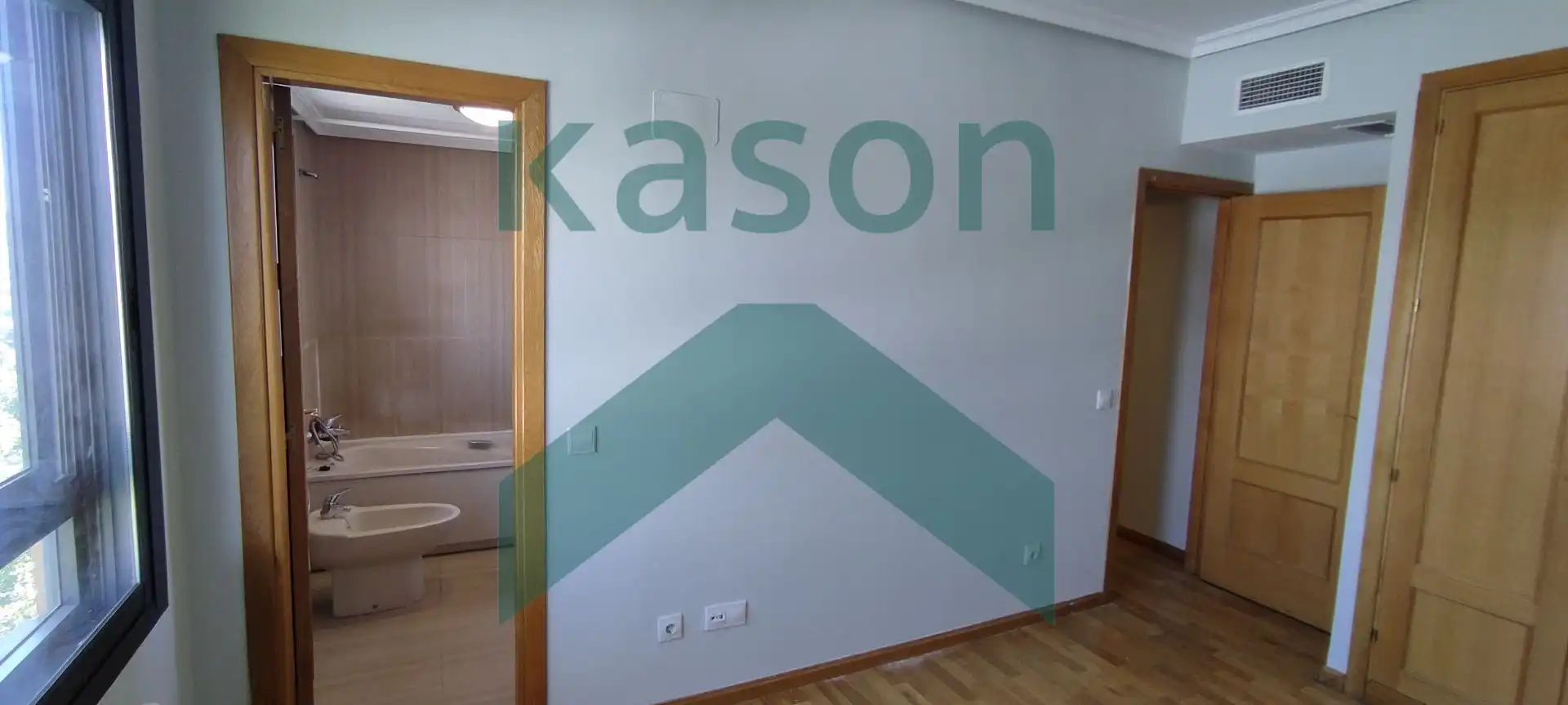 Bedroom of Attic for rent in Madrid  with Air Conditioner, Heating and Terrace