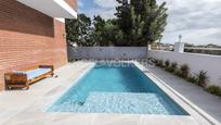 Swimming pool of House or chalet for sale in Cunit  with Air Conditioner, Heating and Private garden