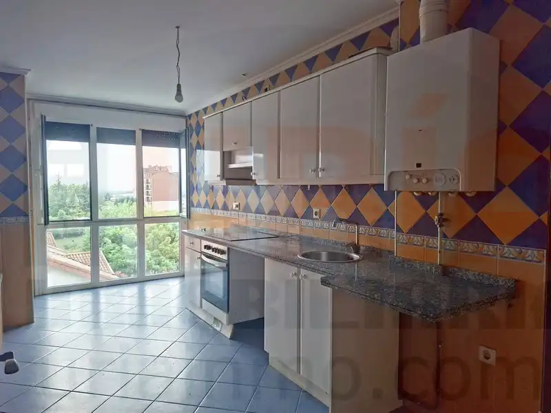 Cuina de Pis en venda en Siero amb Calefacció i Parquet