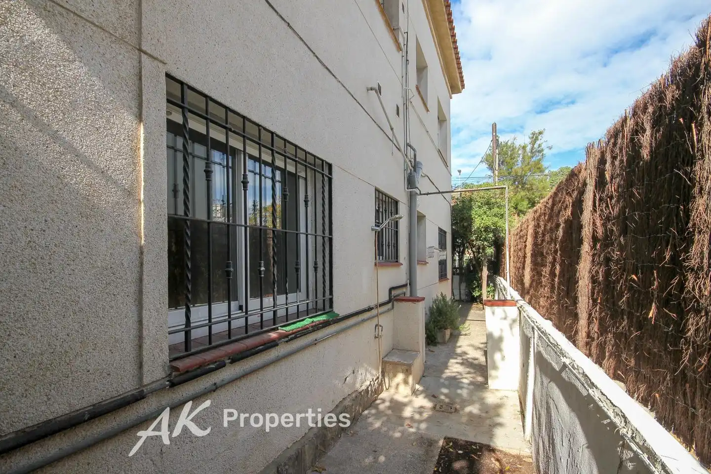 Vista exterior de Casa o chalet en venta en Castelldefels con Calefacción, Jardín privado y Terraza