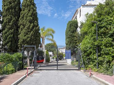 Apartamento con piscina en venta en Benahavís pueblo