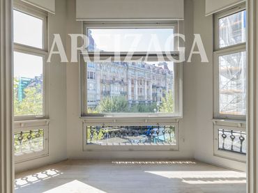 Office space with lift to rent in Askatasunaren Hiribidea 20