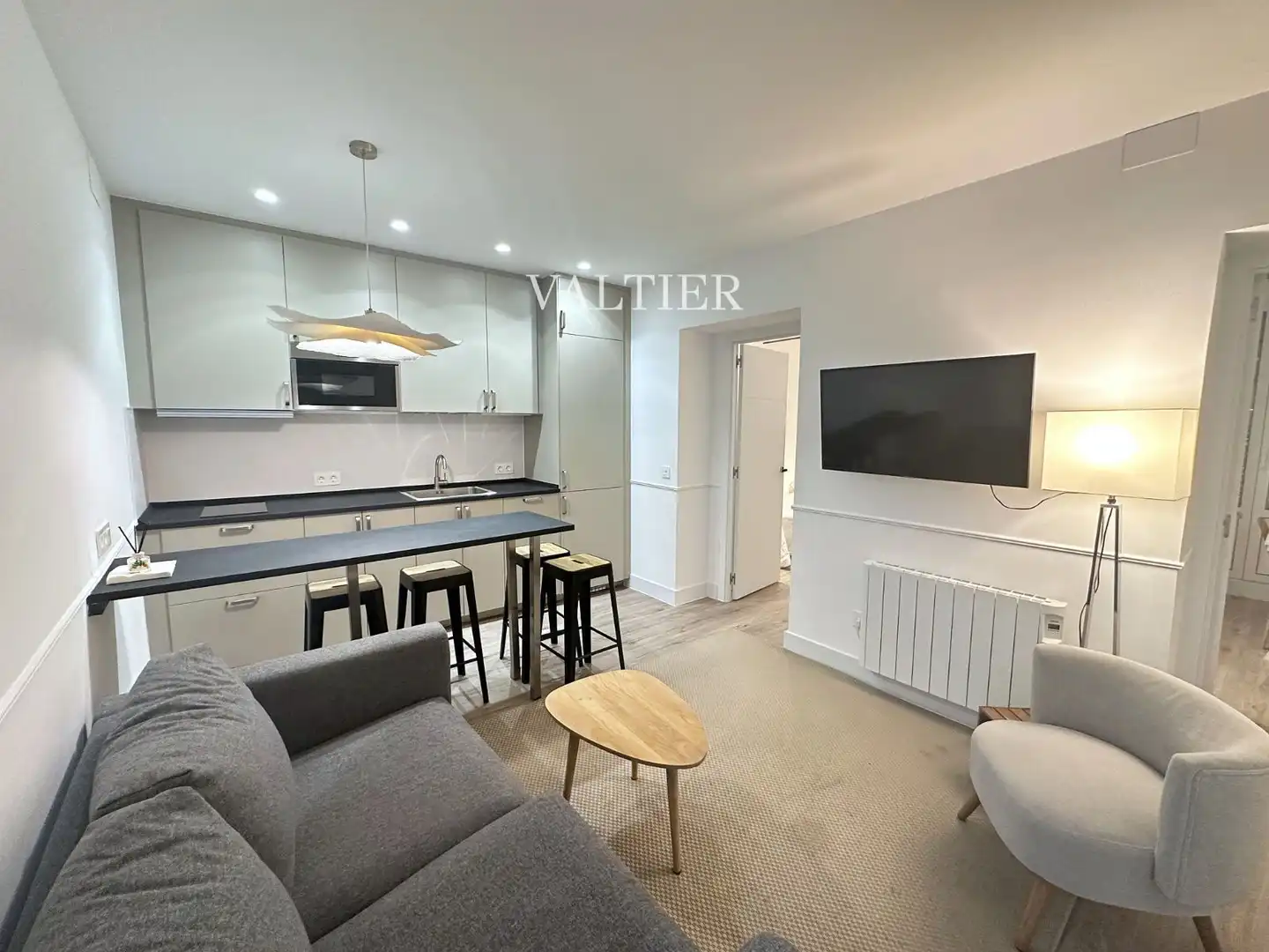 Exterior view of Flat for rent in Madrid  with Heating and Furnished