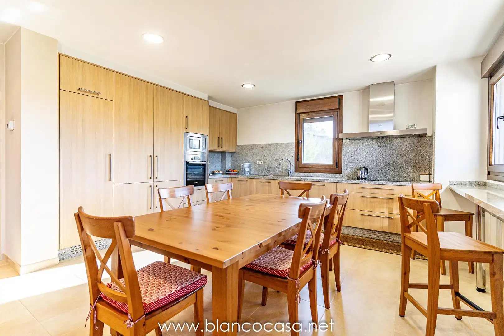 Cocina de Casa o chalet en venta en Carballo con Calefacción, Trastero y Amueblado