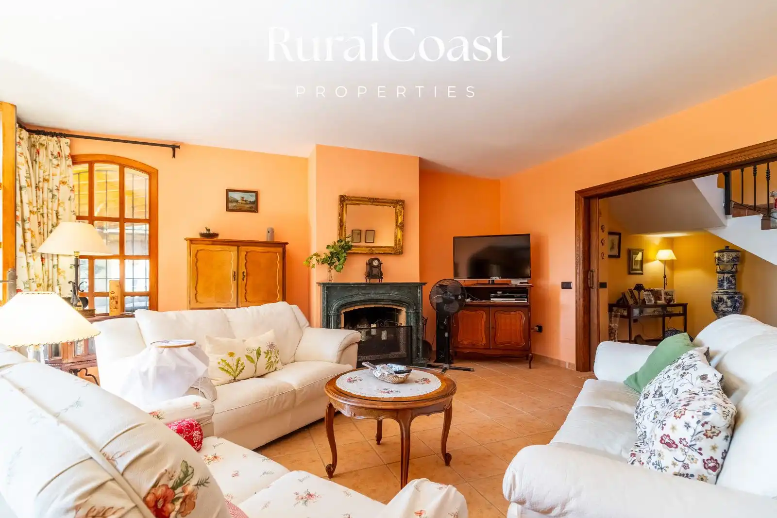 Sala de estar de Casa o chalet en venta en Tibi con Aire acondicionado, Calefacción y Jardín privado