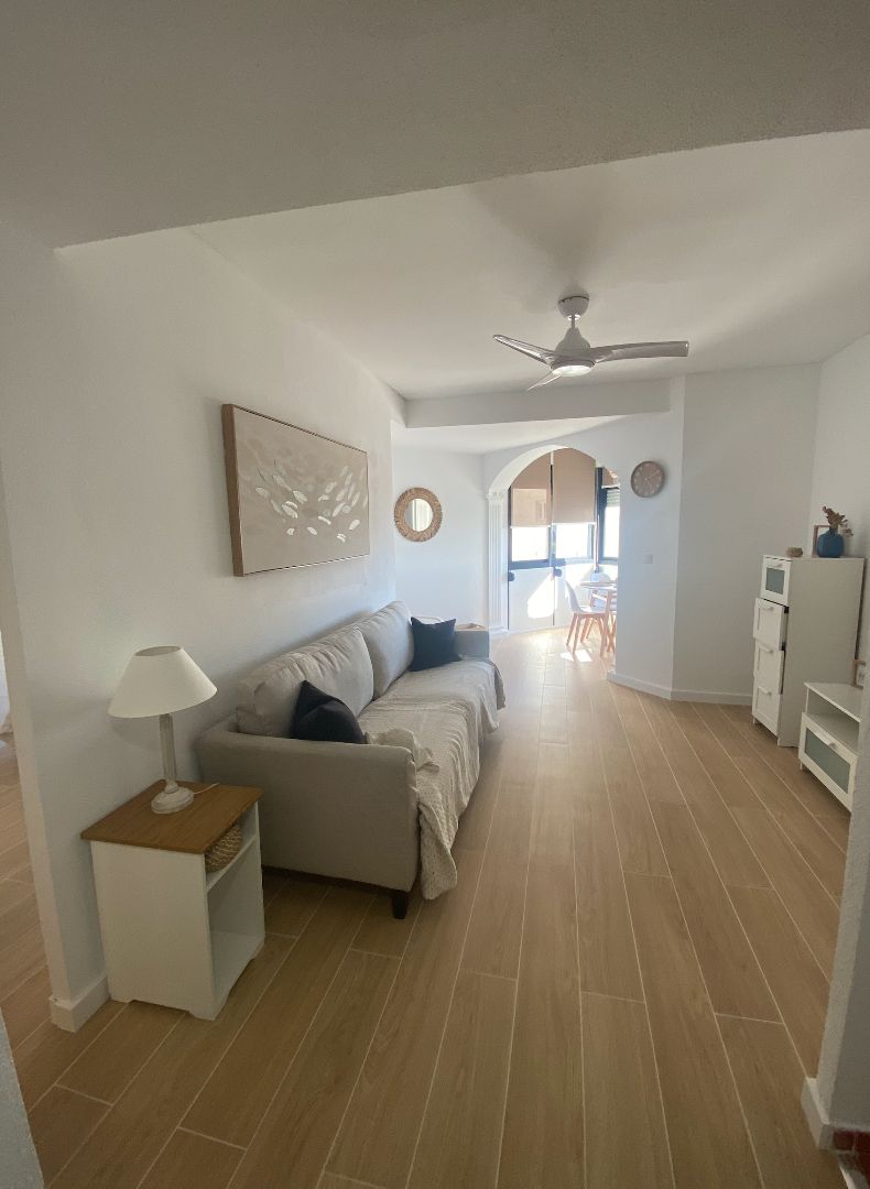 Apartamento de alquiler en Avenida Duque de Ahumada, Playa Bajadilla - Puertos, Marbella Centro