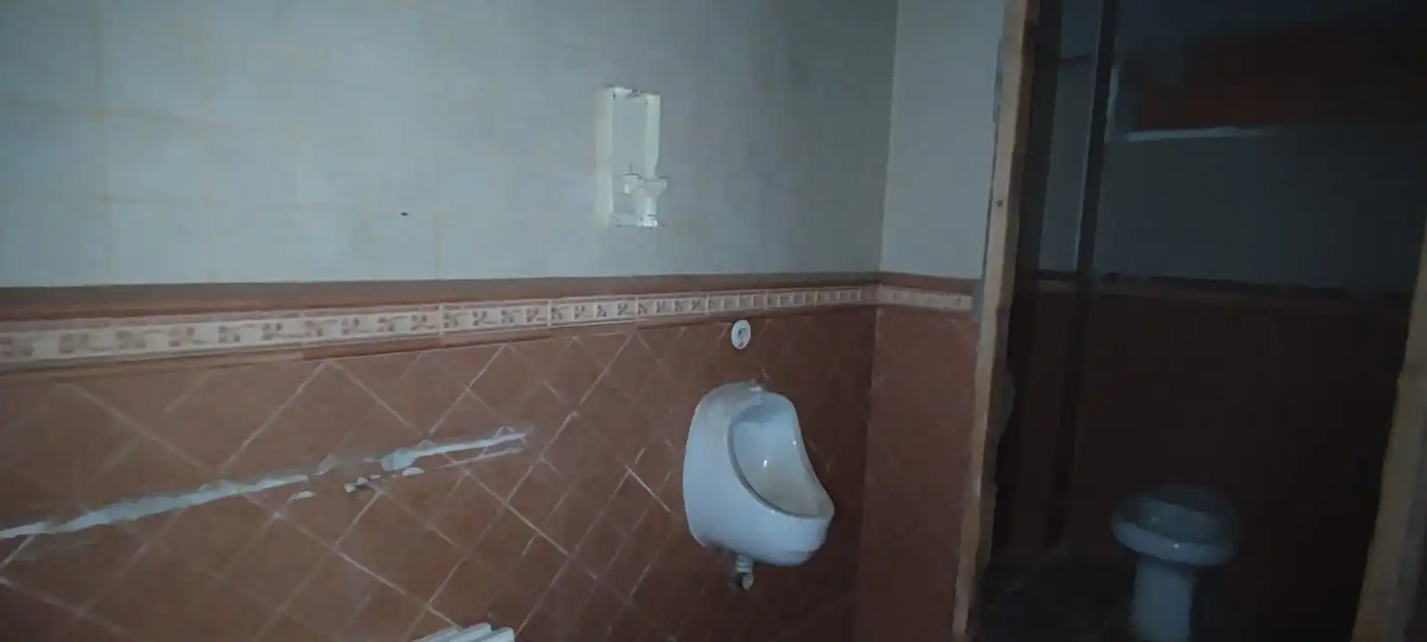 Badezimmer von Geschaftsraum zum Verkauf in El Carpio