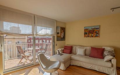 Living room of Flat for sale in  Barcelona Capital  with Air Conditioner, Heating and Terrace