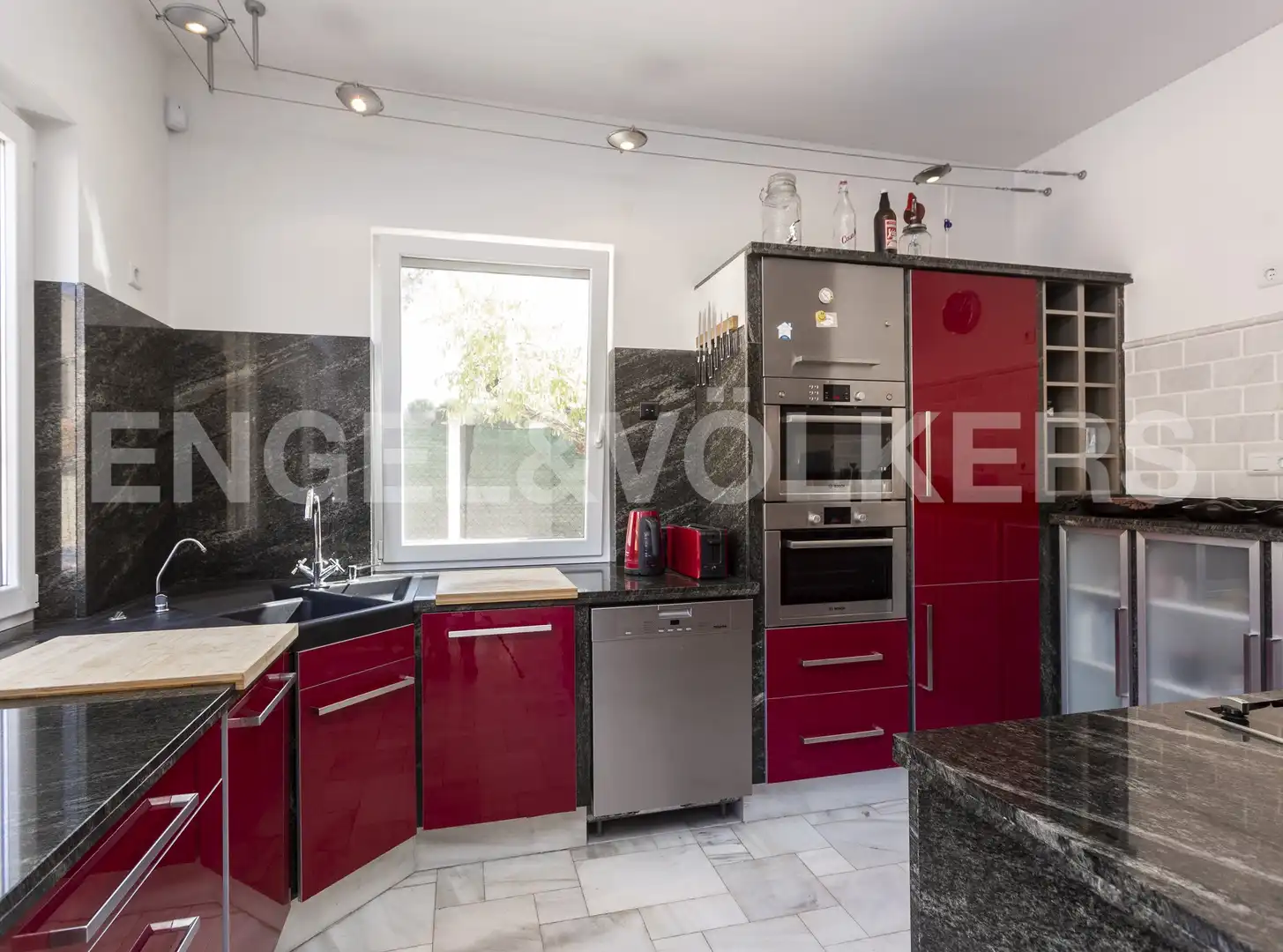 Cuina de Casa o xalet en venda en Calafell amb Aire condicionat, Calefacció i Jardí privat