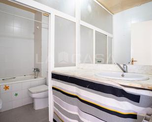 Bathroom of Flat for sale in L'Hospitalet de Llobregat