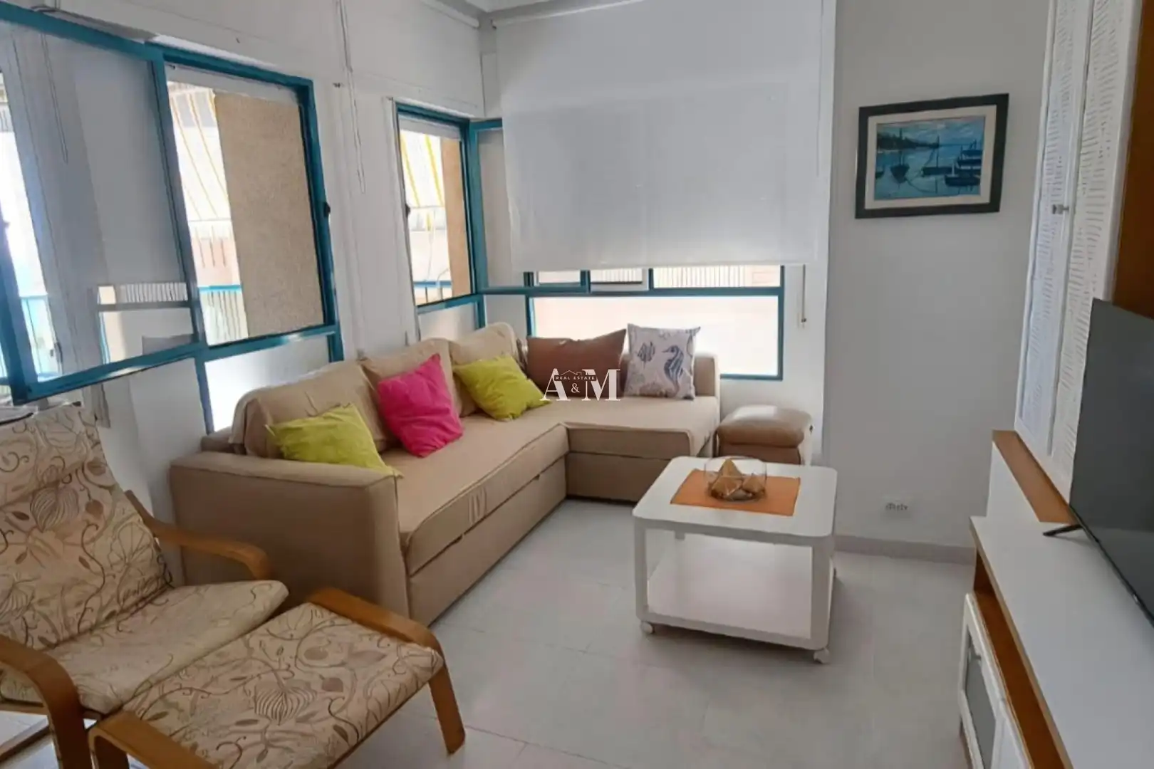 Sala de estar de Apartamento de alquiler en Torrevieja con Aire acondicionado, Calefacción y Terraza