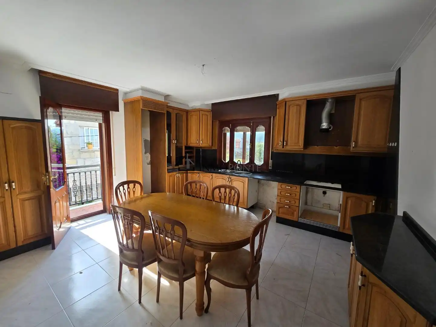Kitchen of Flat for rent in Soutomaior  with Heating, Terrace and Balcony