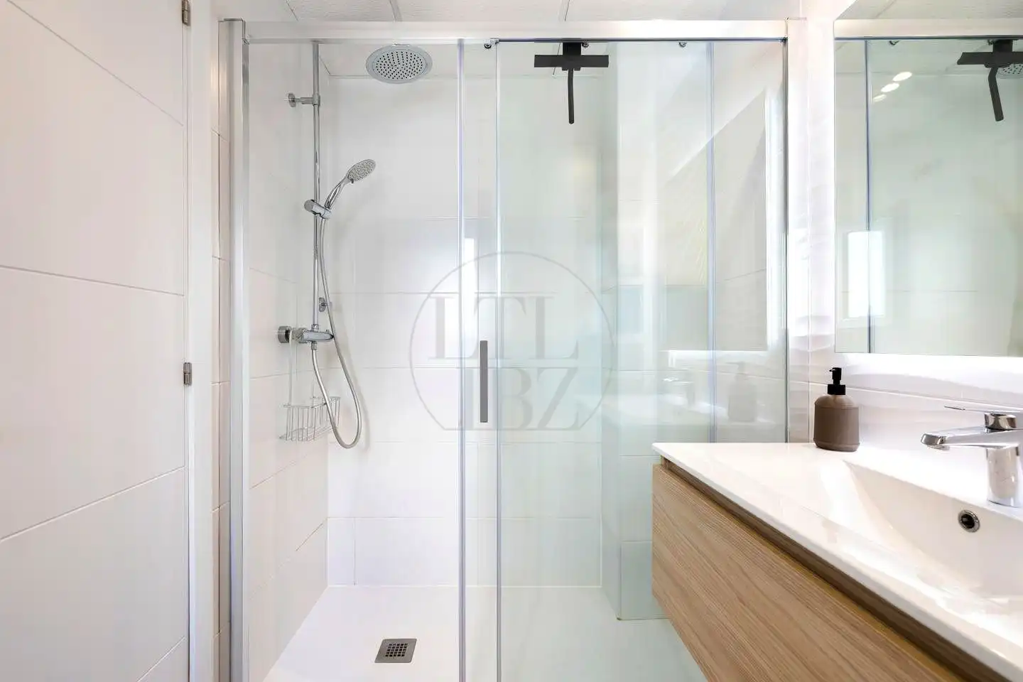 Baño de Apartamento en venta en Sant Josep de sa Talaia con Aire acondicionado, Amueblado y Balcón