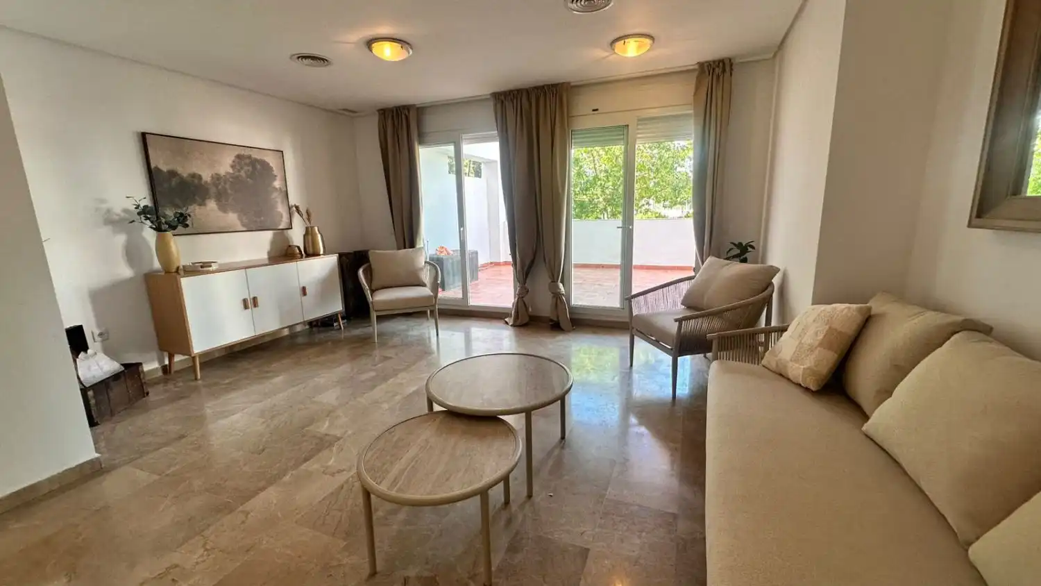Sala de estar de Apartamento en venta en Benalmádena con Terraza