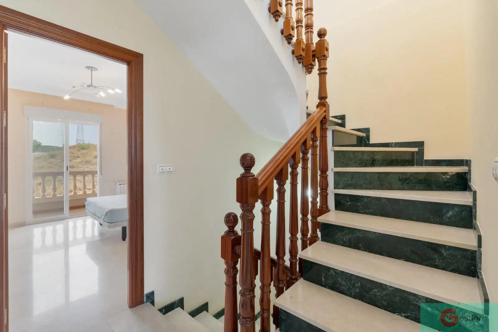 Chalet con piscina en venta en Peligros, imagen 18