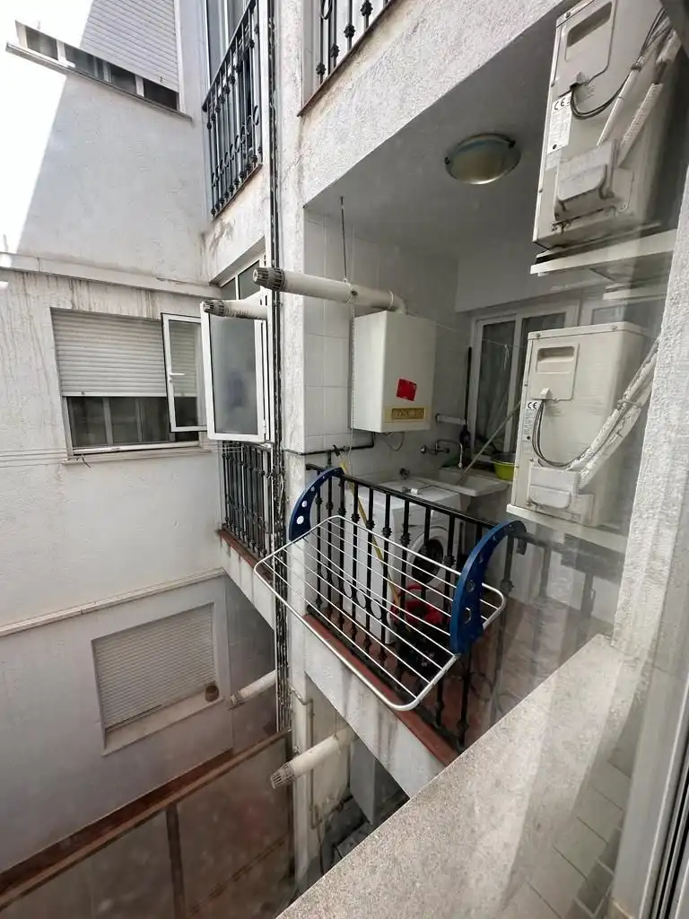 Terrassa de Pis de lloguer en Linares amb Aire condicionat, Calefacció i Moblat