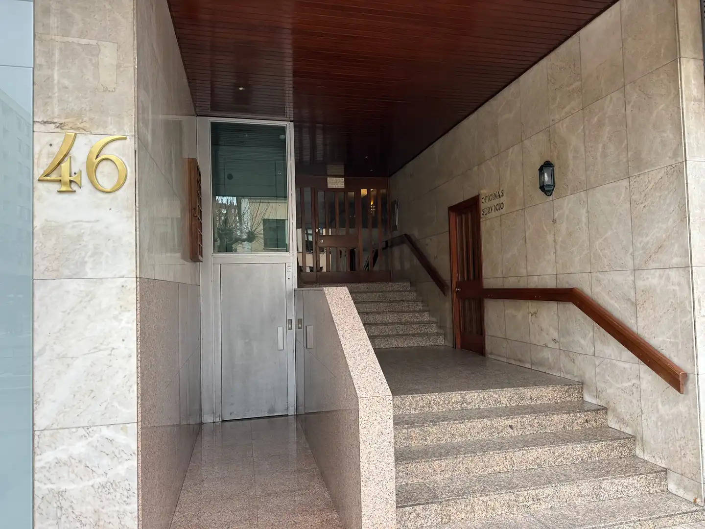 Piso en venta en Burgos con Calefacción, Parquet y Terraza