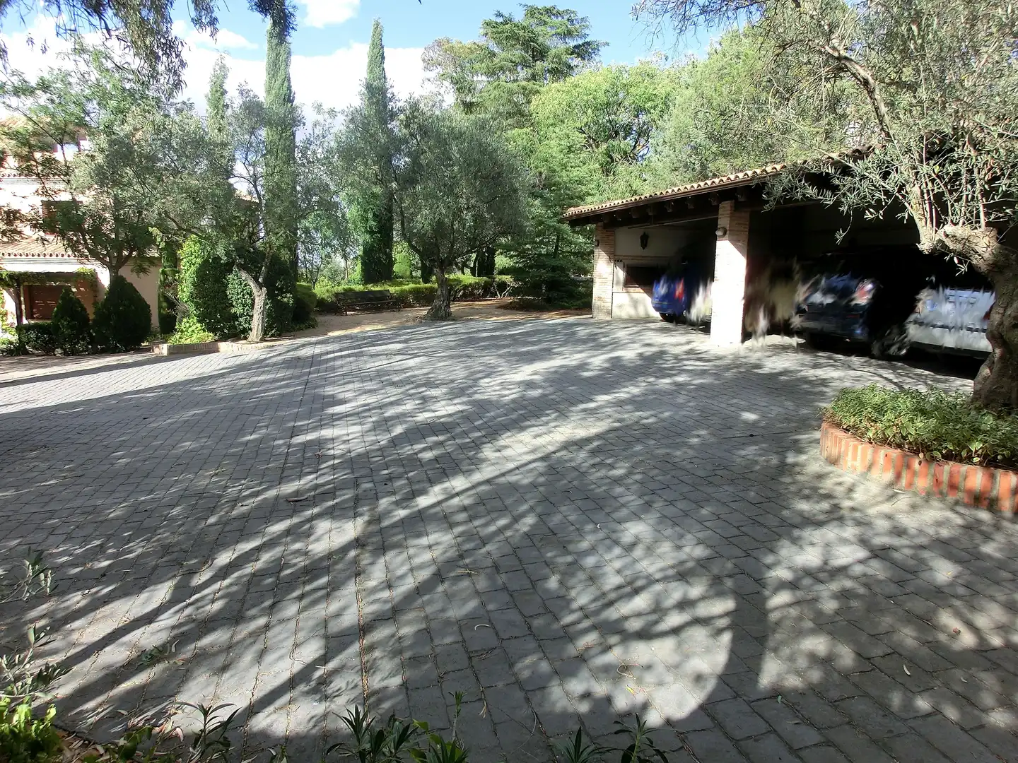 Aparcament de Casa o xalet en venda en Toledo amb Aire condicionat, Calefacció i Jardí privat