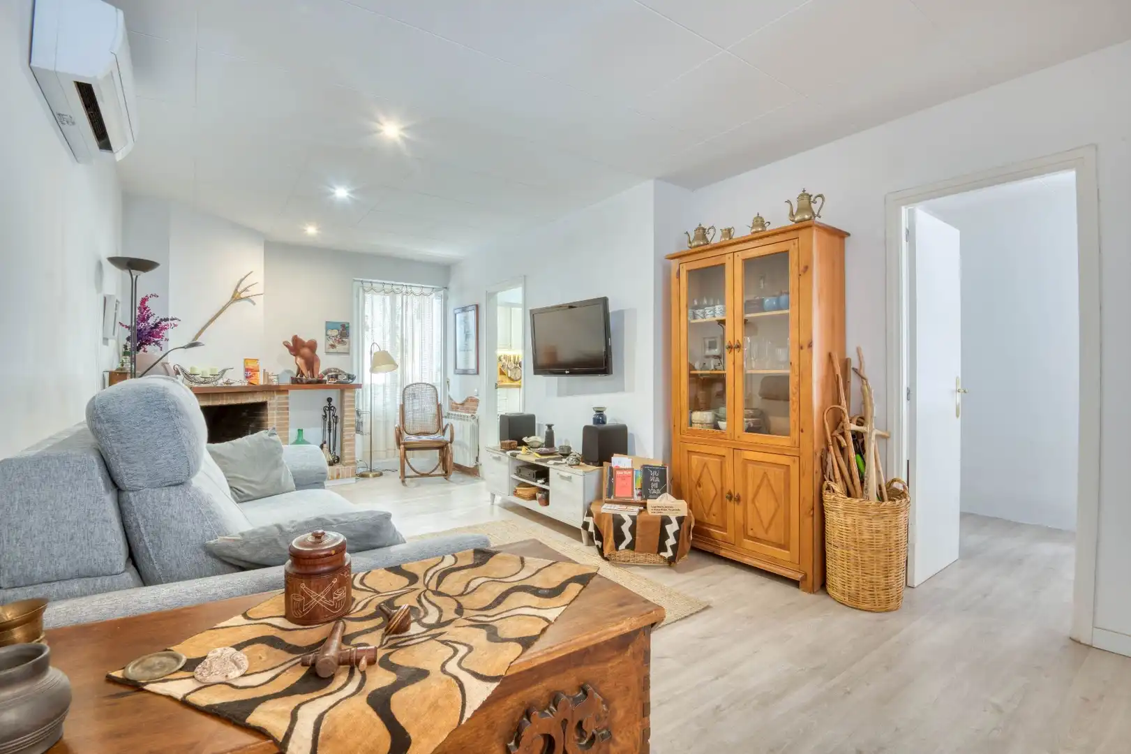 Außenansicht von Einfamilien-Reihenhaus zum Verkauf in Sant Feliu de Guíxols mit Klimaanlage, Heizung und Terrasse