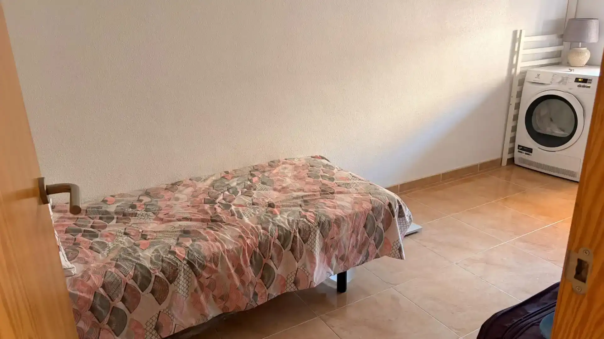 Habitación de Piso para compartir en Murcia con Aire acondicionado, Piscina y Amueblado