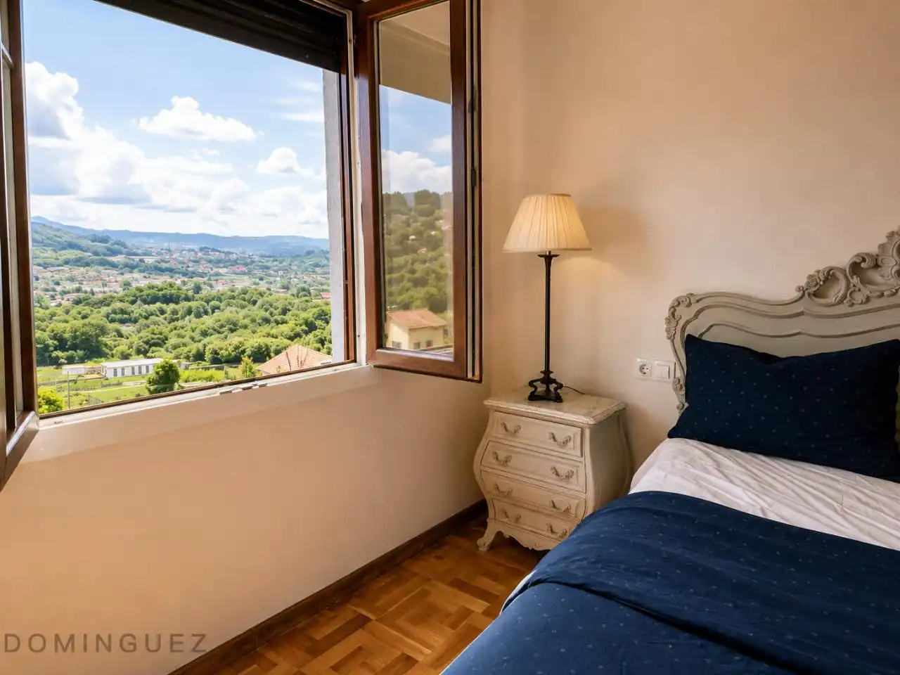 Bedroom of Houses for rent in Cangas   with Heating and Private garden
