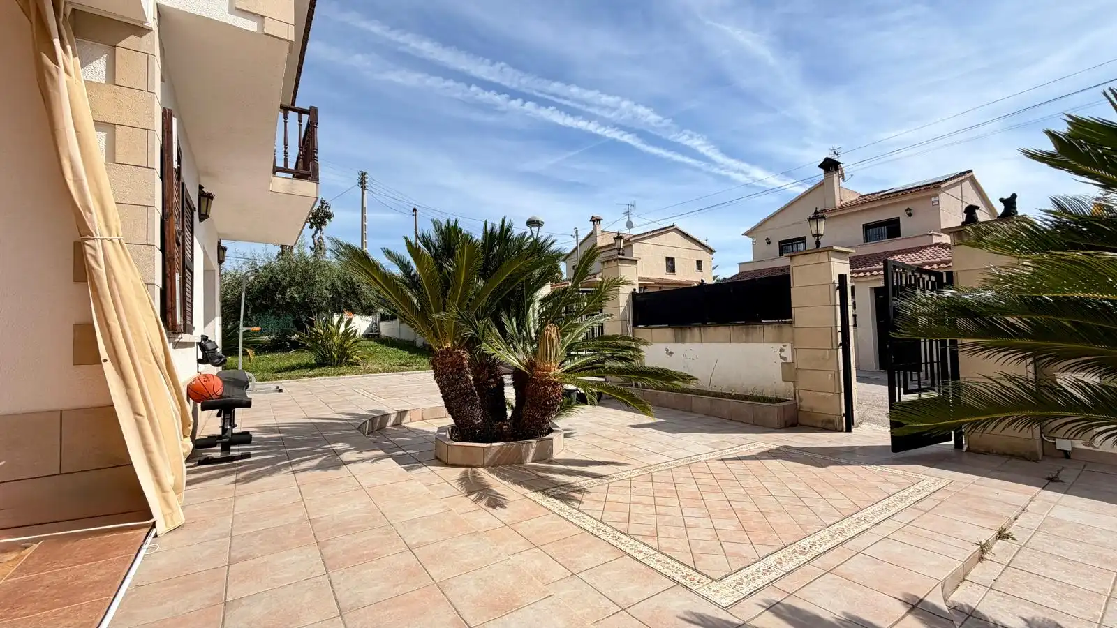 Vista exterior de Casa o chalet en venta en Cunit