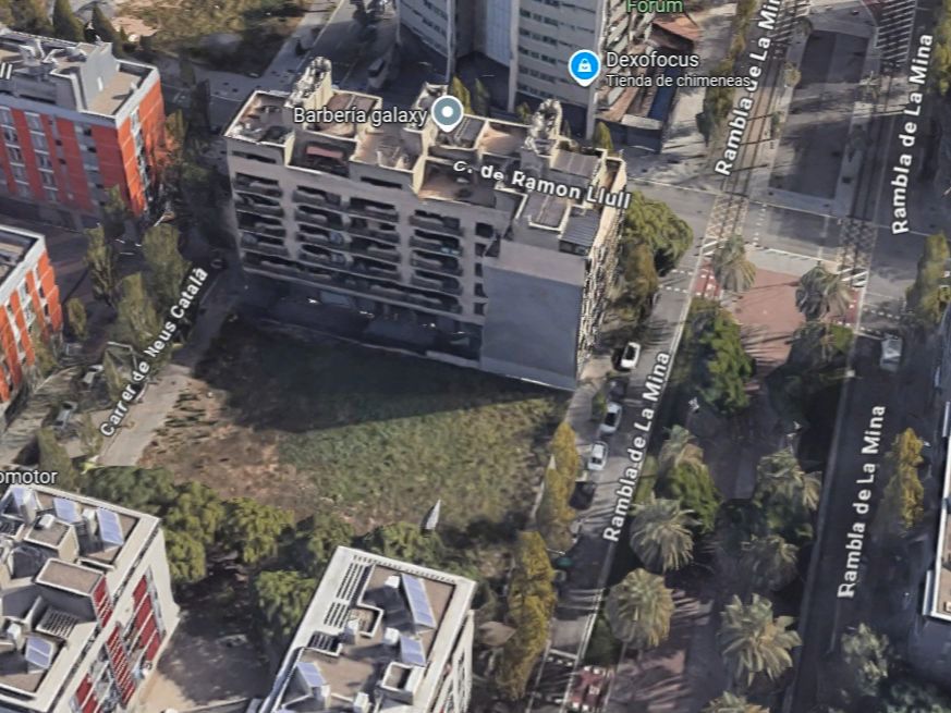 Vista exterior de Residencial en venta en Sant Adrià de Besòs