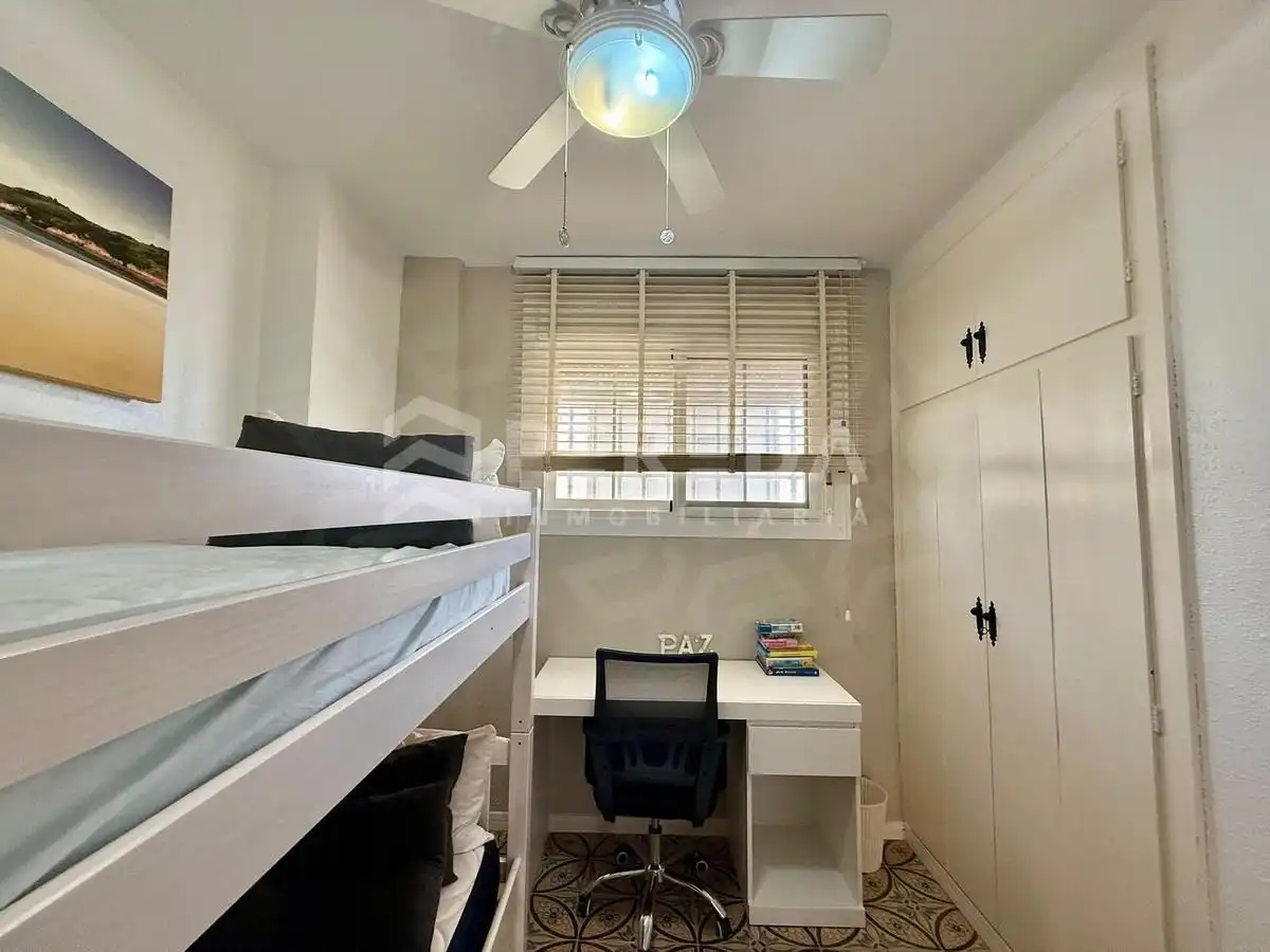 Habitación de Apartamento en venta en Roquetas de Mar con Aire acondicionado, Jardín privado y Amueblado