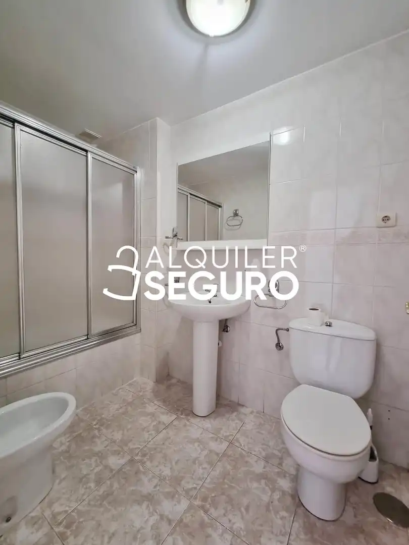 Bathroom of Flat for rent in Collado Mediano  with Heating, Terrace and Furnished