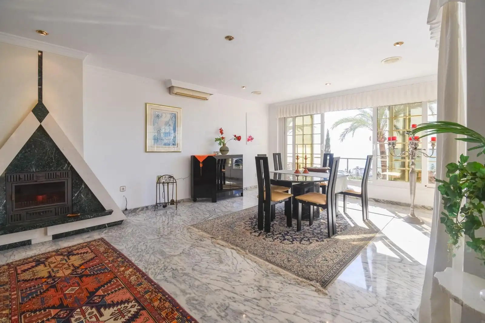 Comedor de Casa o chalet de alquiler en Rincón de la Victoria con Aire acondicionado, Calefacción y Jardín privado
