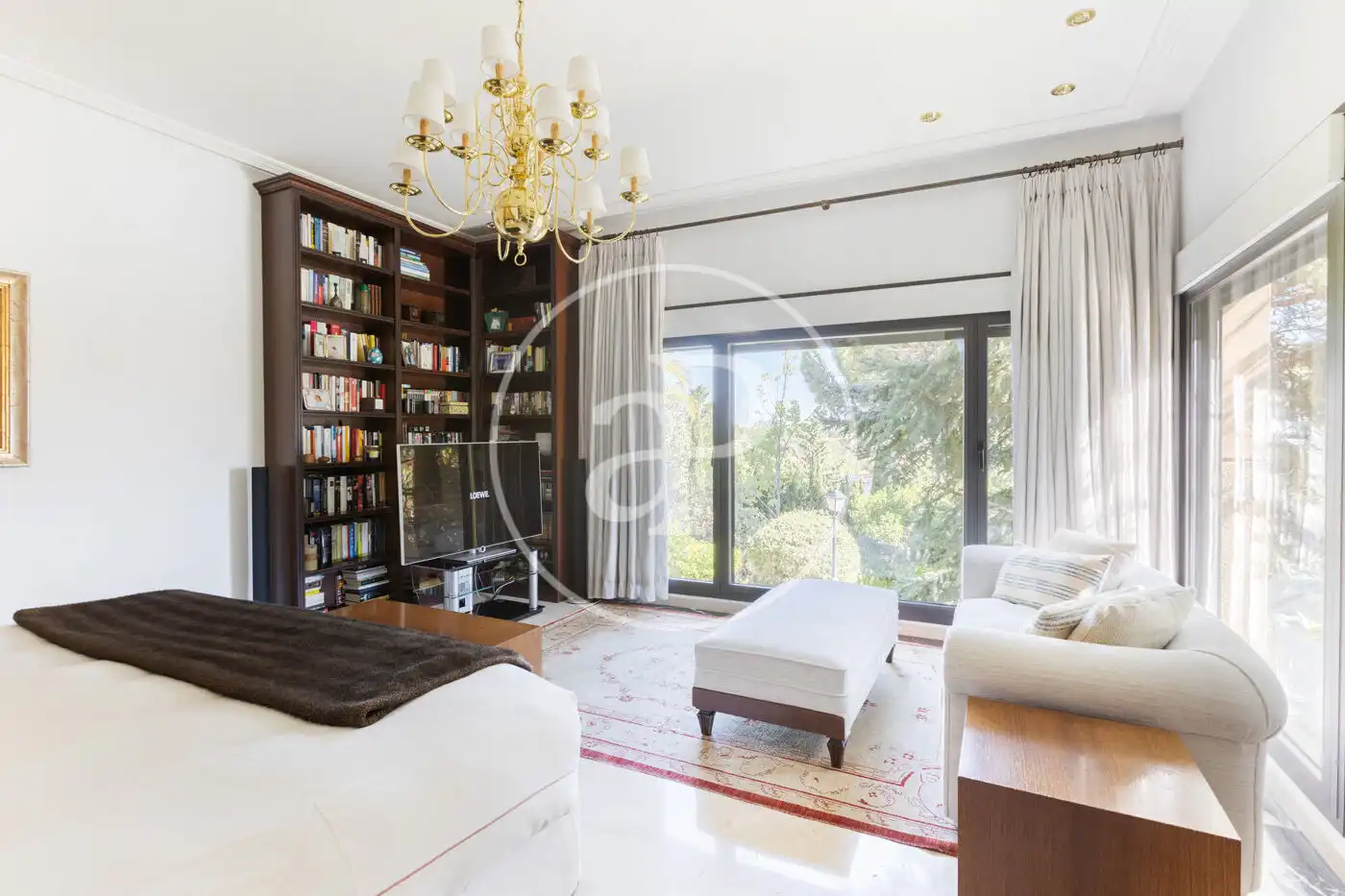Sala de estar de Casa o chalet en venta en Torrelodones con Aire acondicionado, Calefacción y Jardín privado