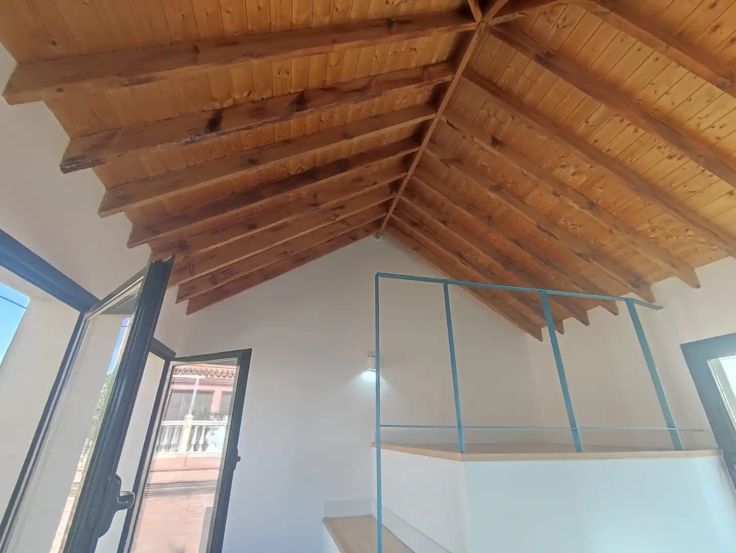 Loft zur Miete in Málaga mit Klimaanlage, Terrasse und Möbliert