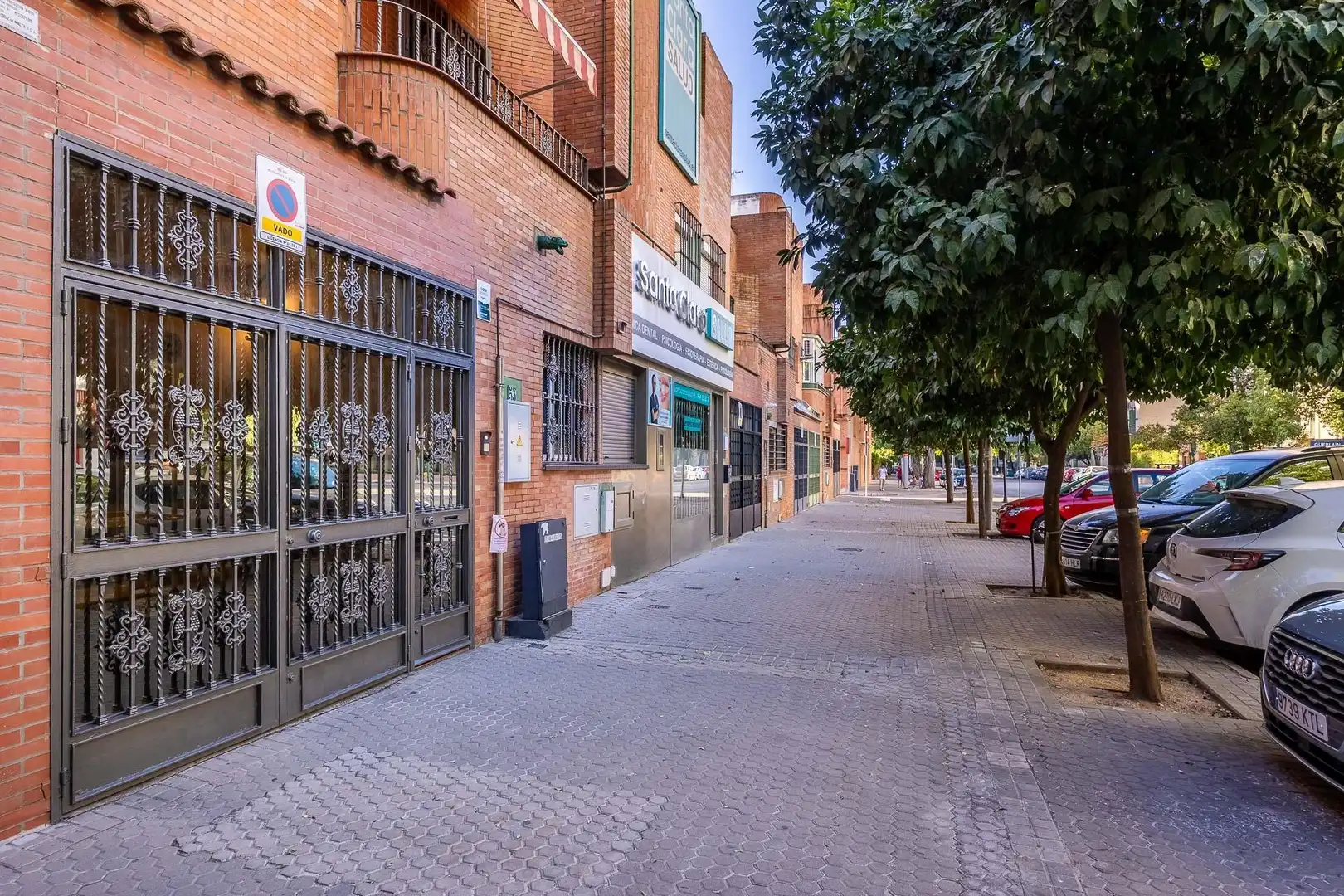 Terraced house with terrace for sale in Avenida de las Villas de Cuba, imagen 3