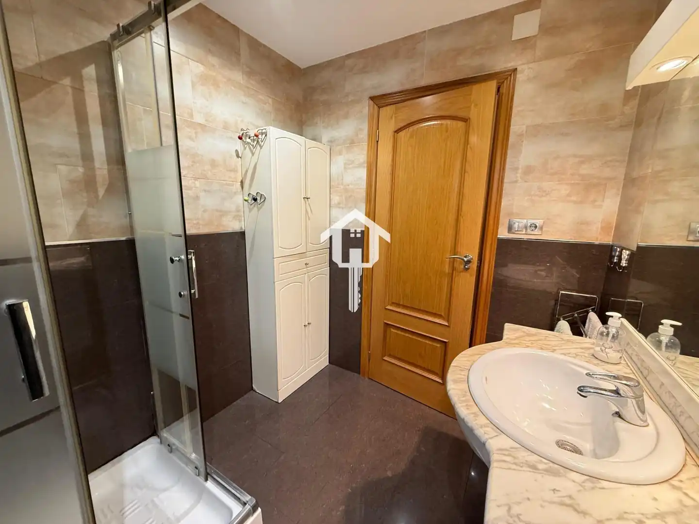 Apartamento en venta en Calle MAESTRO ALONSO, Altozano - Conde Lumiares