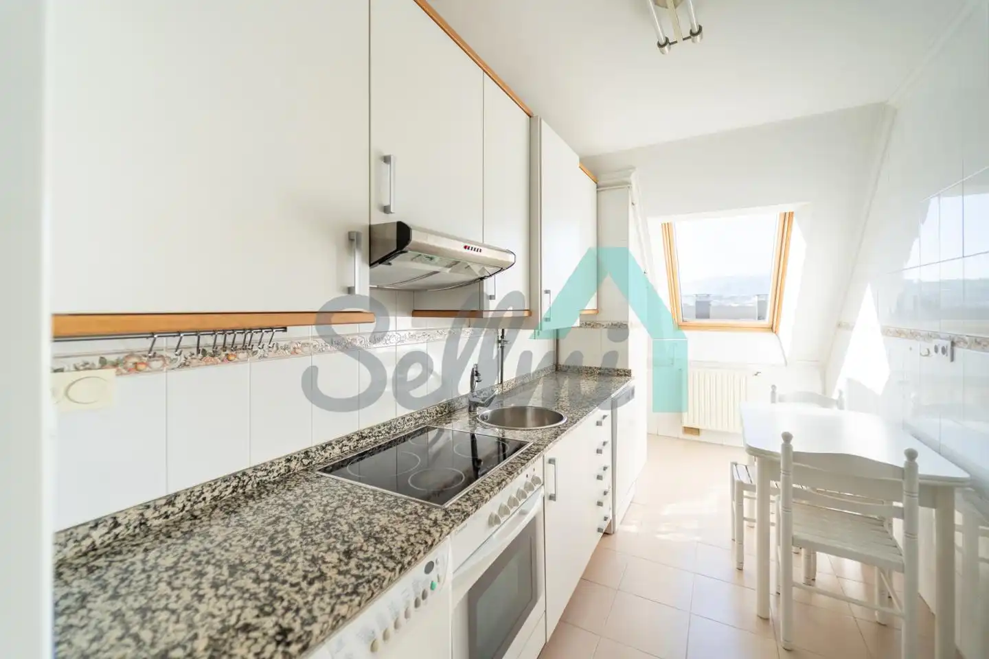 Flat with lift to rent in Calle Juan Antonio Álvarez Rabanal, imagen 5