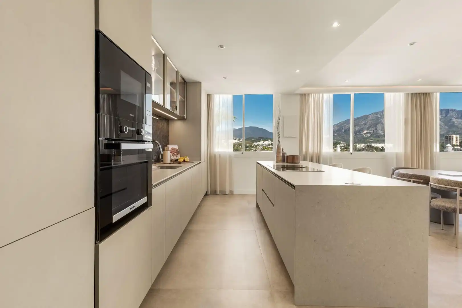 Apartament amb piscina en venda a Calle REAL-NVA ANDALUCIA D, imagen 7
