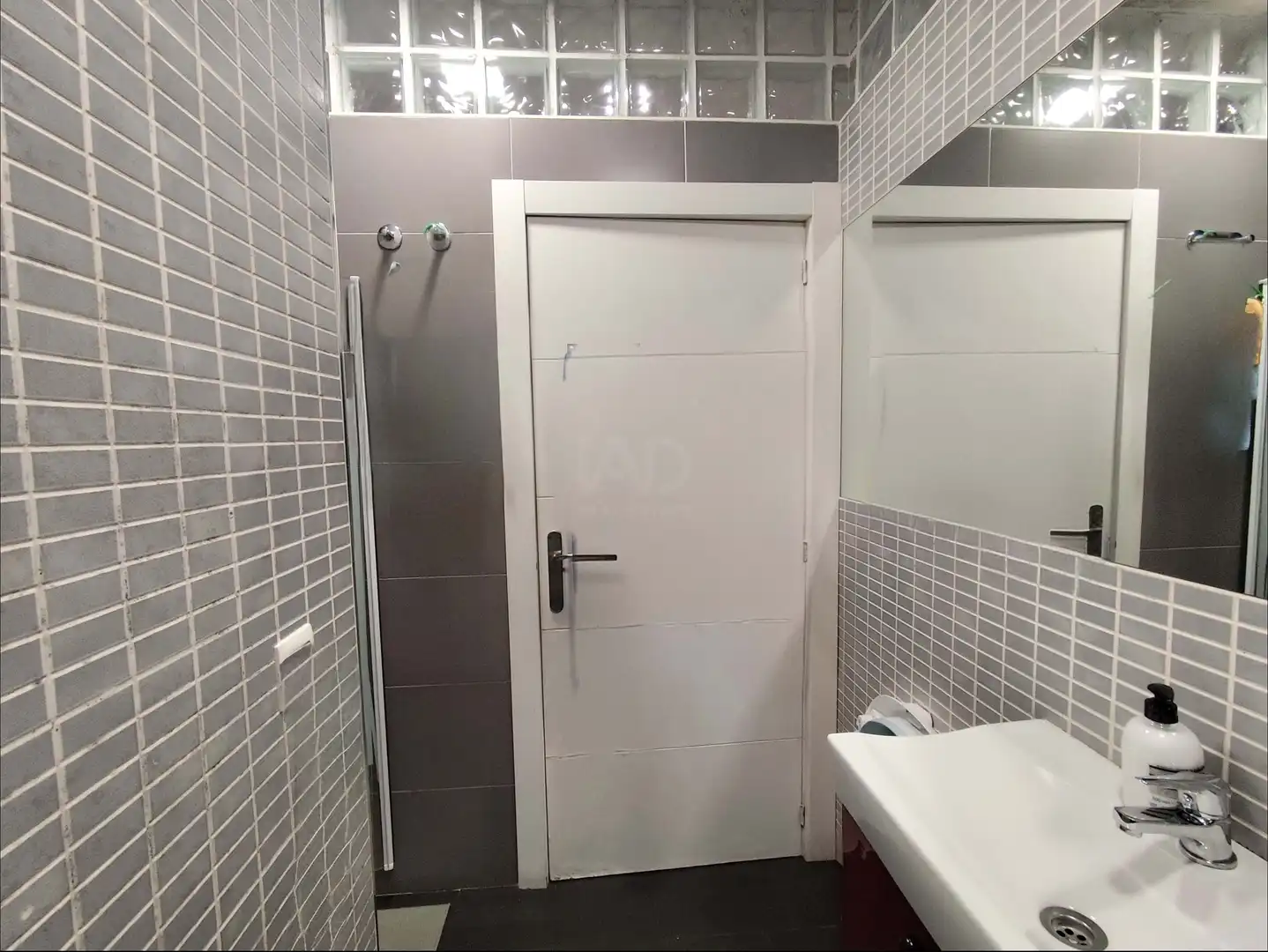 Baño de Piso en venta en Basauri  con Calefacción