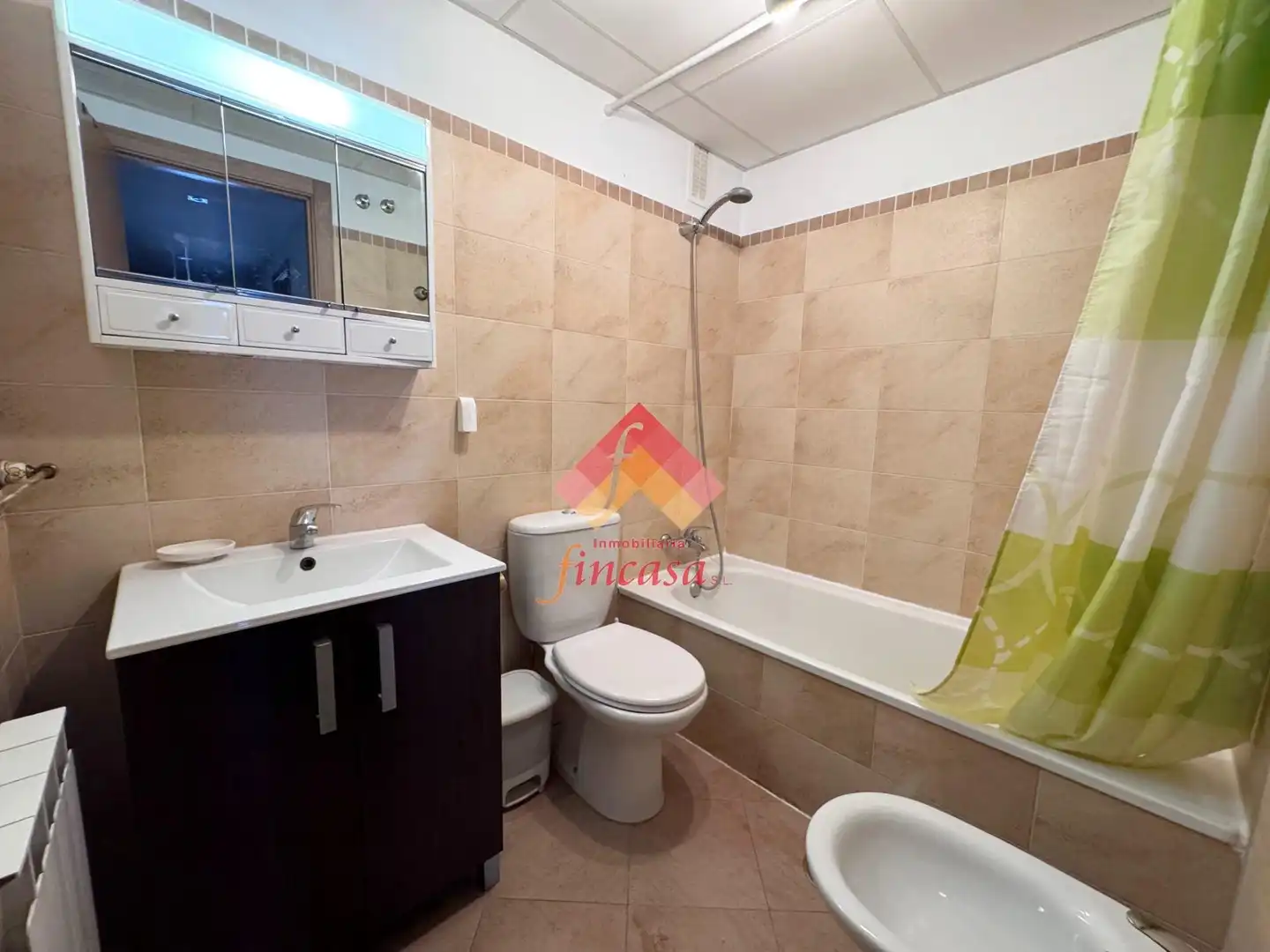 Badezimmer von Wohnung zur Miete in Ronda mit Klimaanlage, Heizung und Terrasse