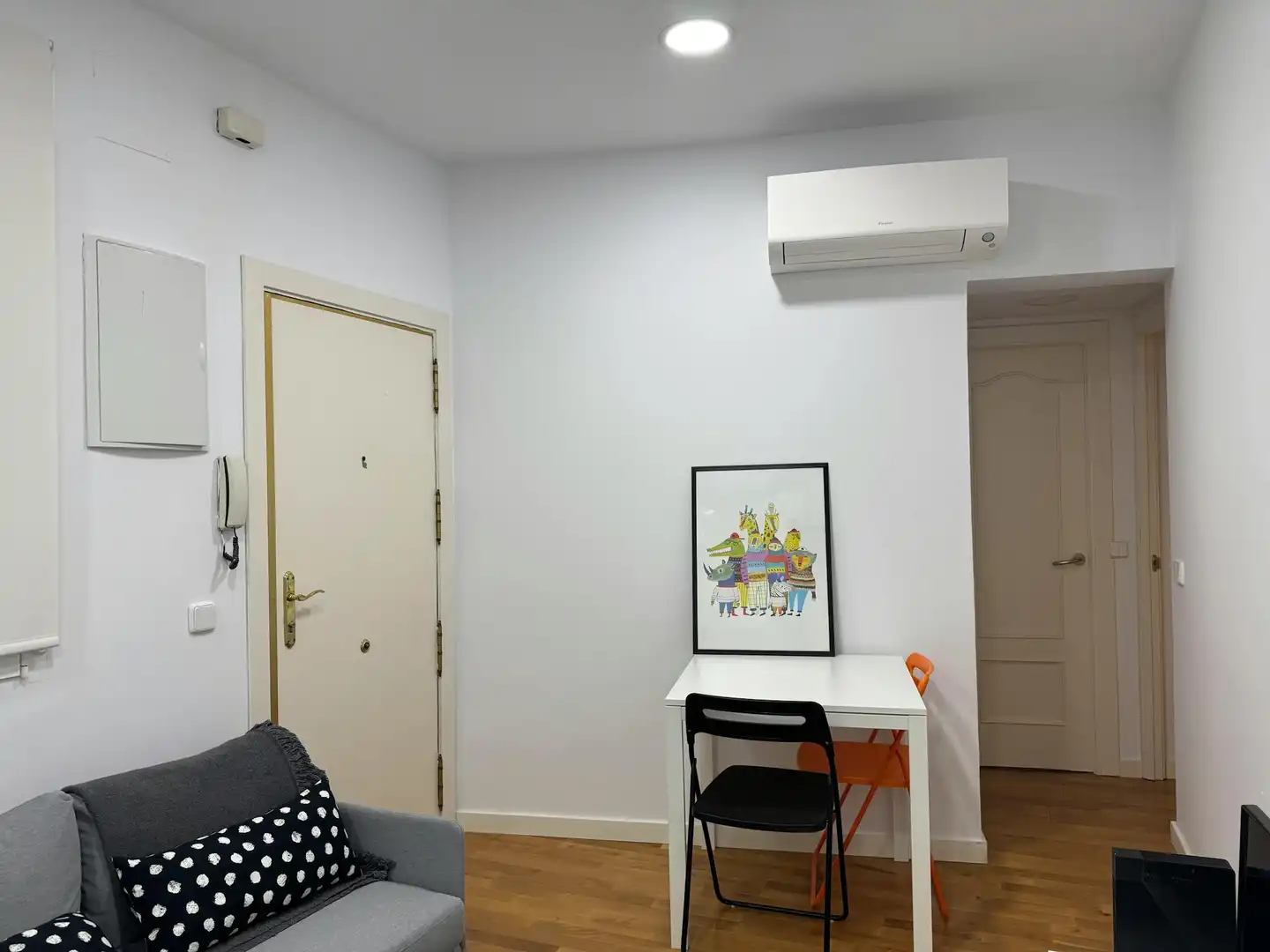 Sala d'estar de Pis de lloguer en Madrid amb Aire condicionat, Calefacció i Moblat