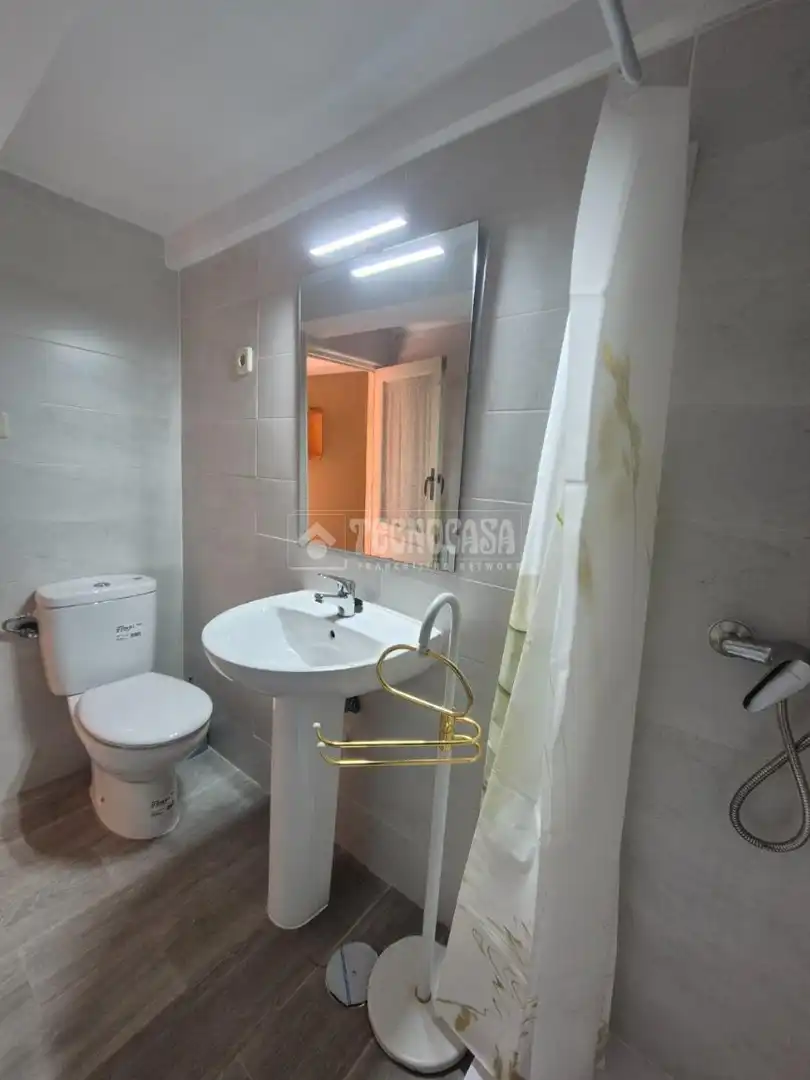 Baño de Finca rústica en venta en Estriégana con Calefacción y Terraza