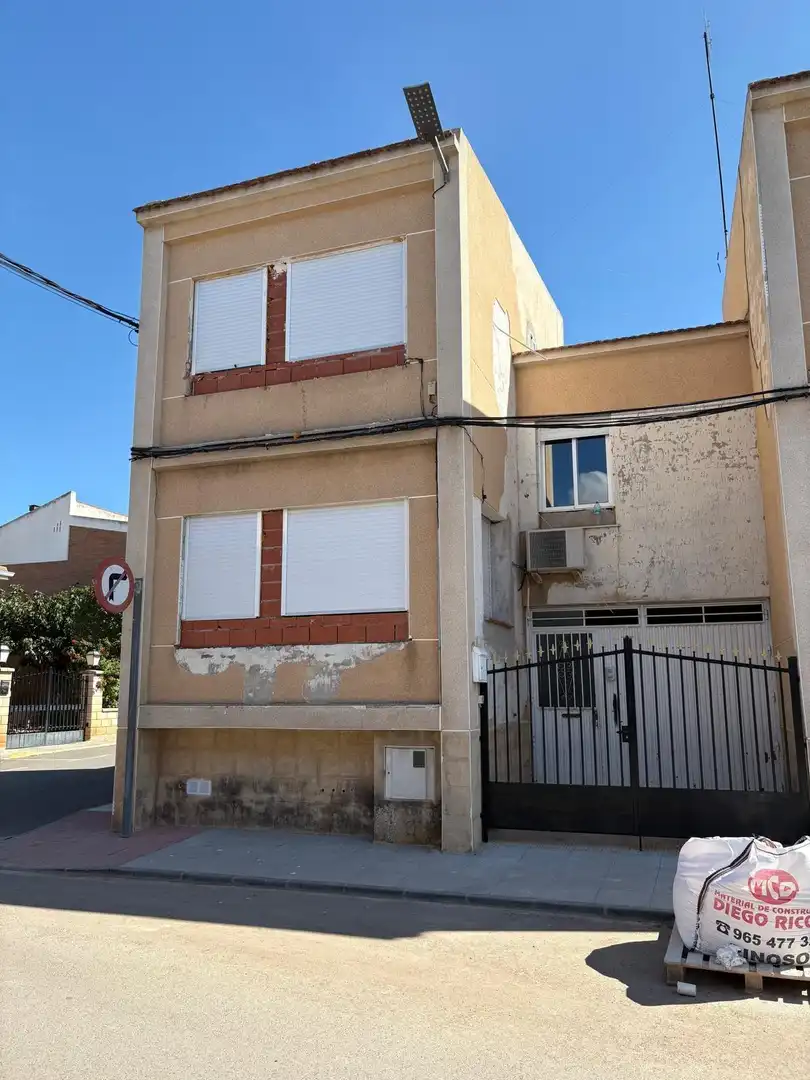 Reihenhaus zum Verkauf in Calle TORREVIEJA 1, imagen 4