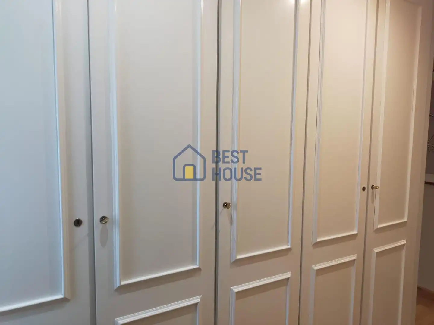 Habitación de Piso en venta en León Capital  con Calefacción, Terraza y Trastero